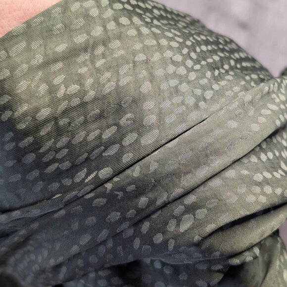 Jennifer Lopez, Sleeveless Flowy Blouse, Olive Green Print, Sz M - Picture 6 of 11